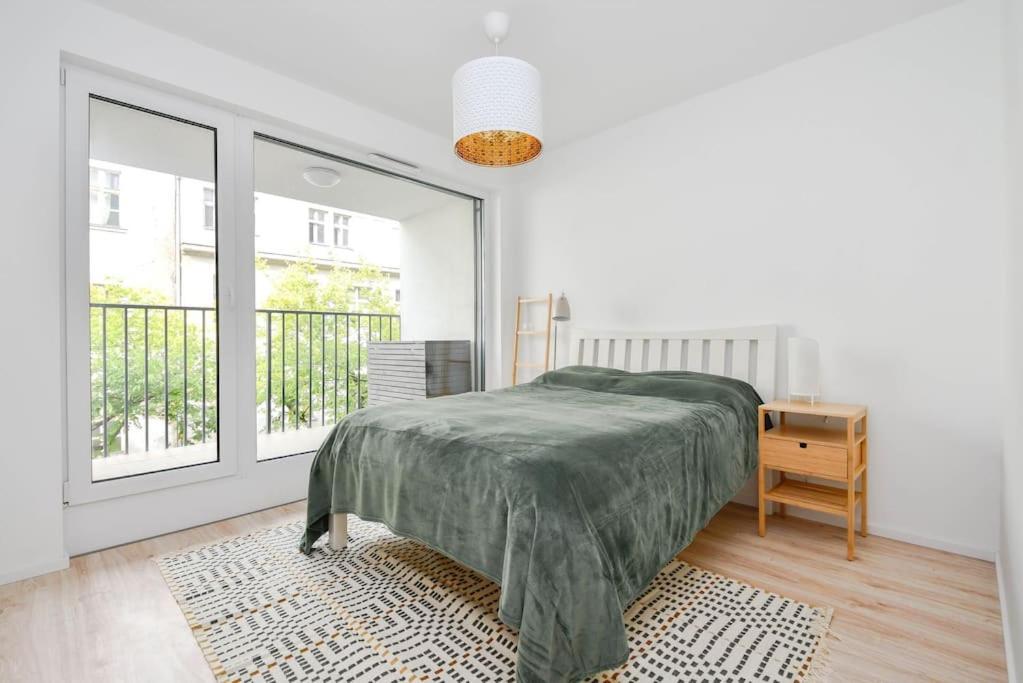 New Modern Apartment In City Center Bratislava Exteriör bild